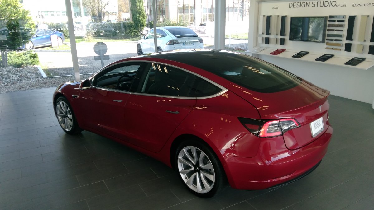 La model 3 de BORDEAUX MERIGNAC - Tesla Model 3 - Forum Automobile