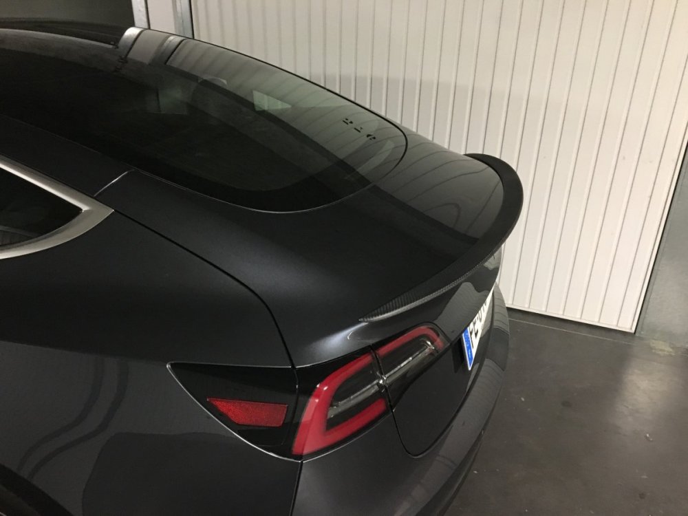 Aileron Performance Tesla Carbon-replica-2.JPEG