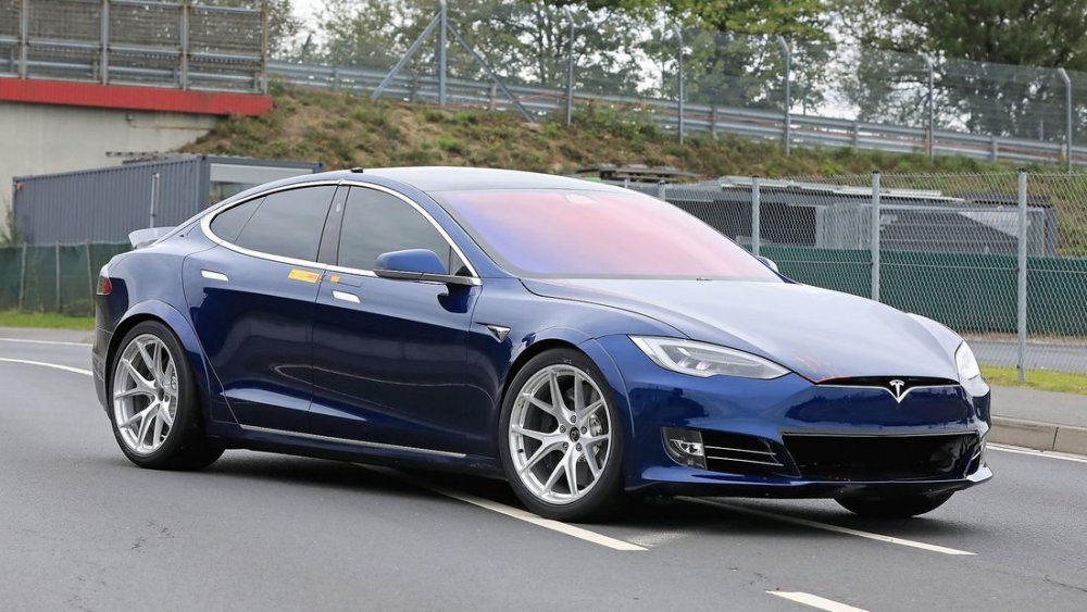 Tesla-Model-S-Nordschleifenrekordversuch-article169Gallery-6b312d8f-1629224.jpg