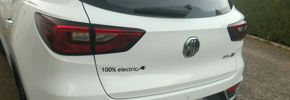 20210424 MG ZS EV Autocollant electric.jpg