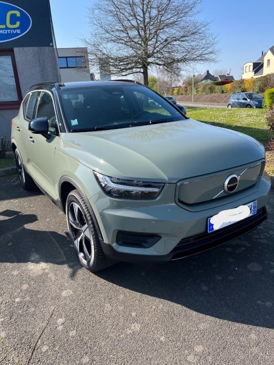 xc40_1b.jpg