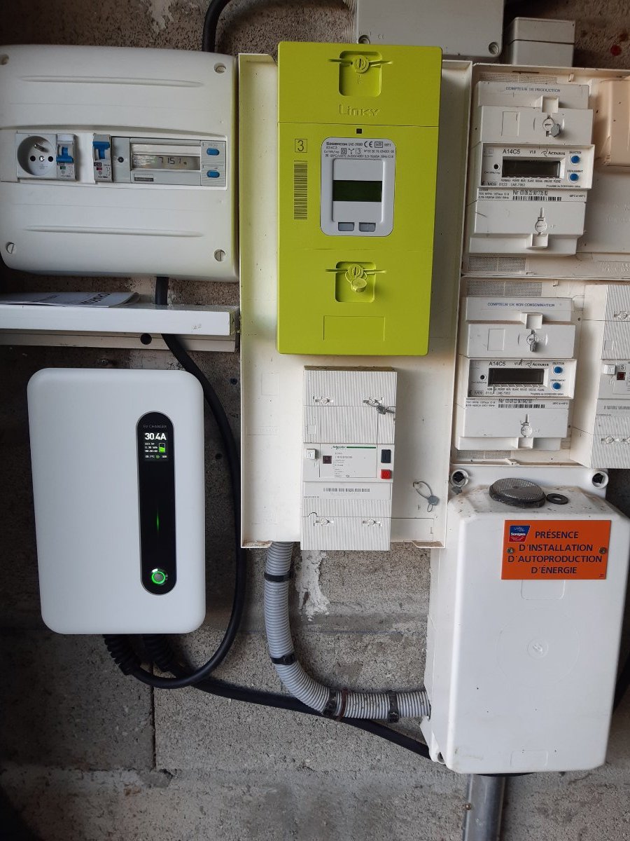 Quelle Prise domestique pour une borne de recharge électrique ? - ZEborne -  France
