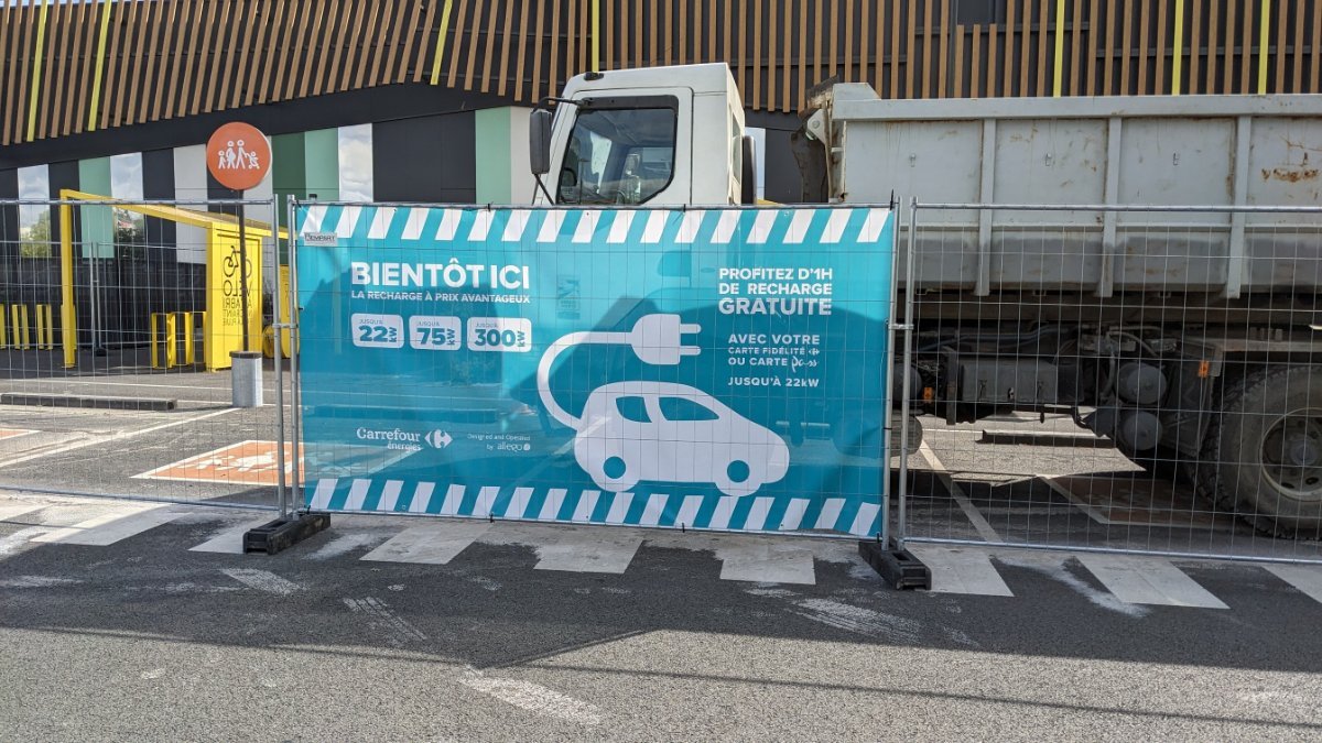 Véhicule Le camion de poubelle BLUEY : le véhicule à Prix Carrefour