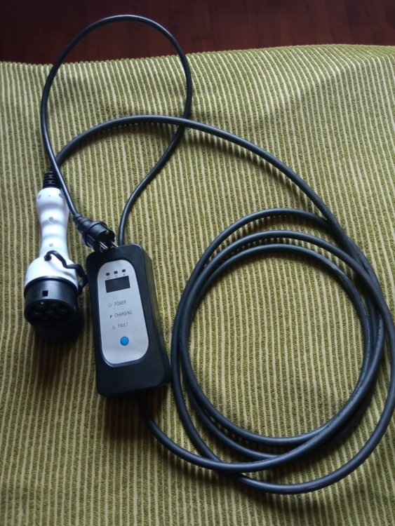 2-chargeur 220v T2.jpg