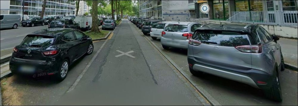 CoursKennedystationnement.thumb.JPG.7c12d715cb2c9519cf7a8728fe412549.JPG