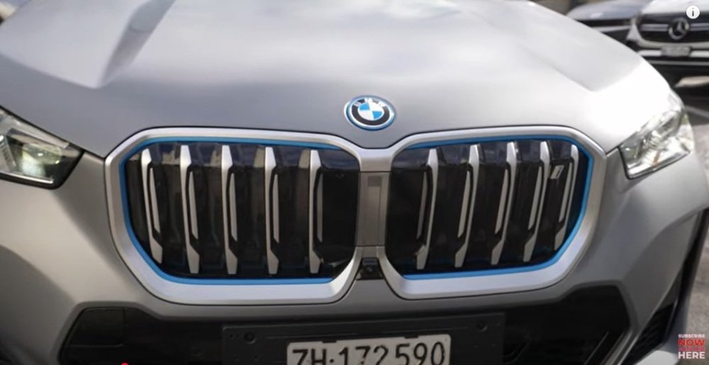 M sport avec decos bleues 4.jpg