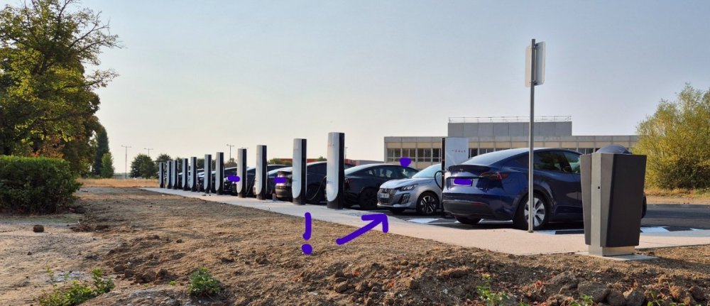 tesla1.thumb.jpg.9ed709bf0247b337747e8fb093c7a3d1.jpg