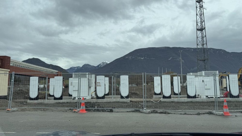 4490 - Tesla Aire Granier 2.jpeg