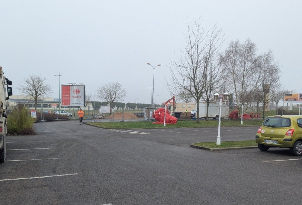 4645 - Tesla Cosne 2.jpg